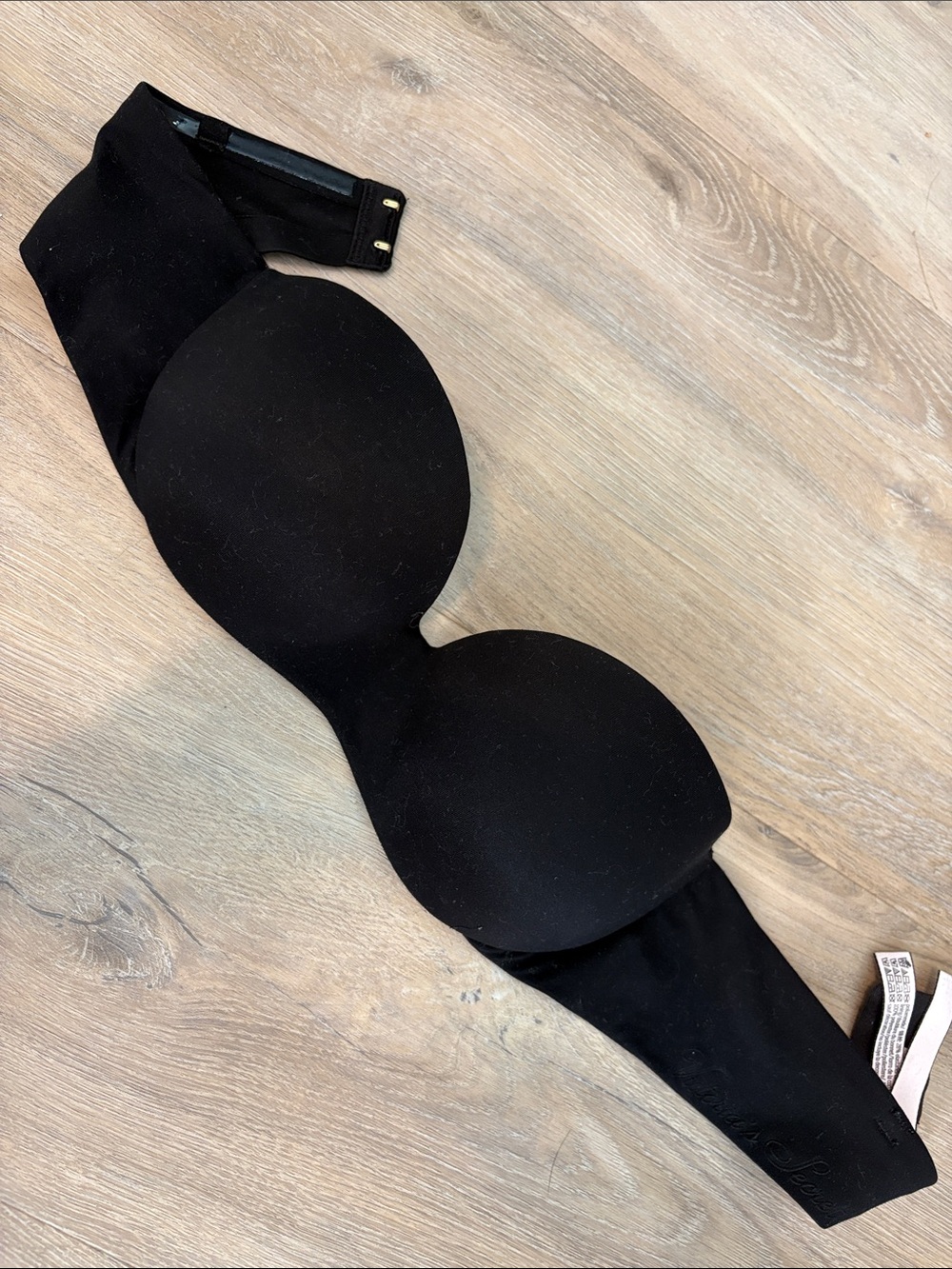 Victoria's Secret Black Strapless Molded Bra